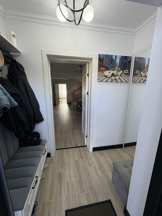Proprietar, vand casa de 300 mp, teren 1300 mp