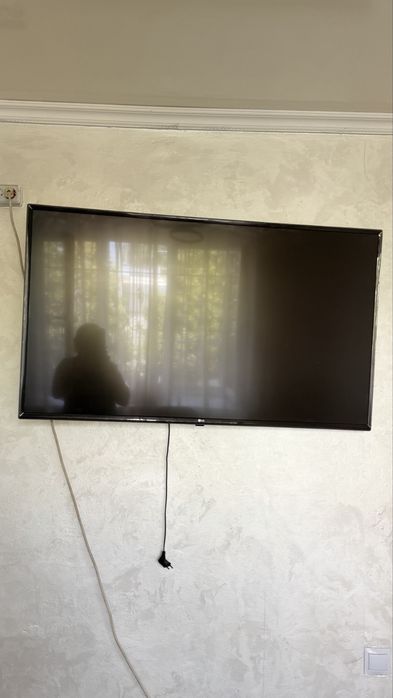 Телевизор фирма LG