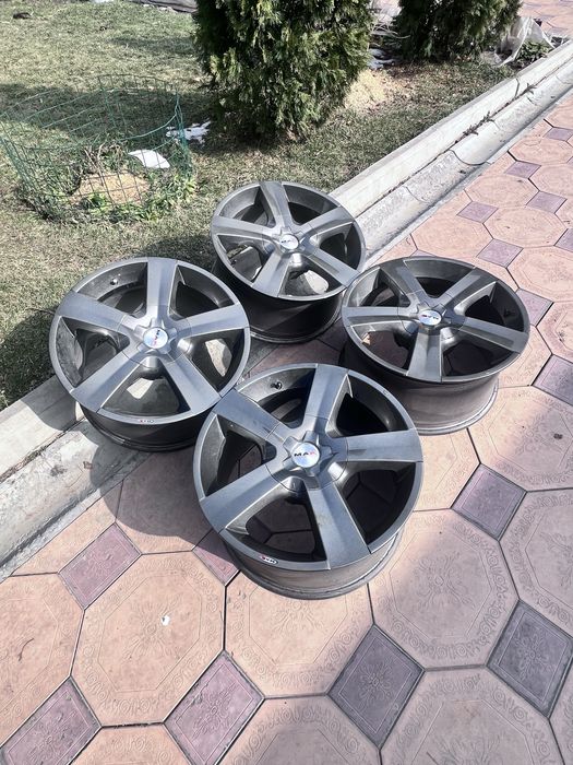 Продам диски R18 разболтовка6-139.7