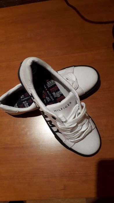 Кеды от Tommy Hilfiger