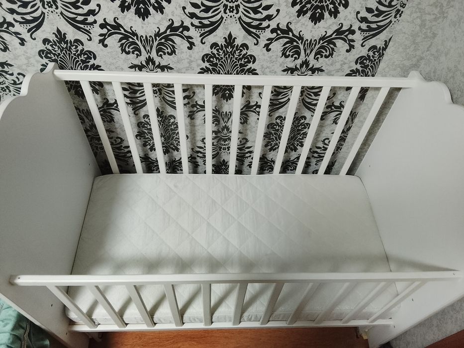 Детский манеж - маятник