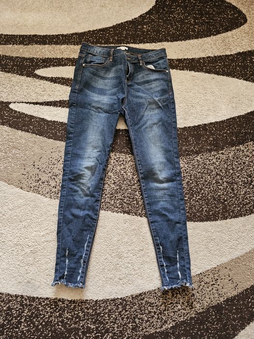 Джинсы женские 42- 44 размер