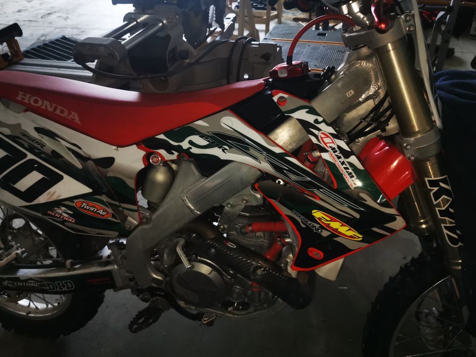 Honda CRF 450  aproape nouă!!!
