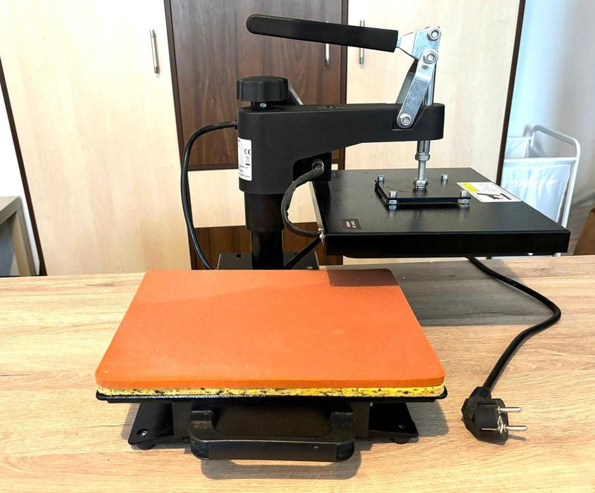 Presa sublimare termica multifunctionala CREWORKS 30x25 250 °C NOUA