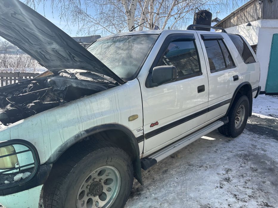 Опель фронтера …