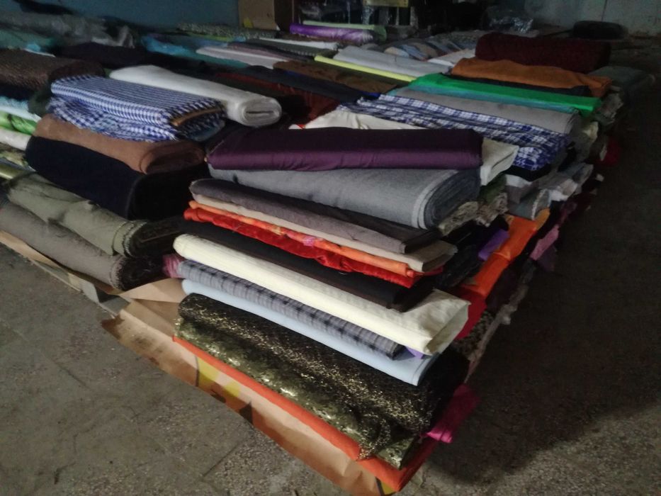 ПЛАТОВЕ от фалирал магазин Разпродажба