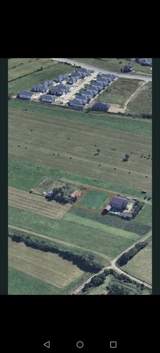 Vând 10 ari intravilan