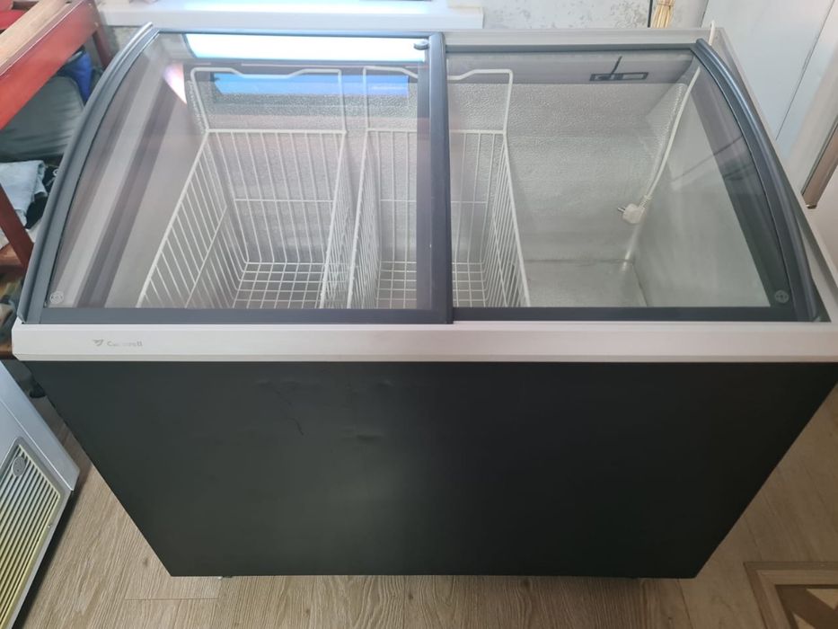 Морозильник.