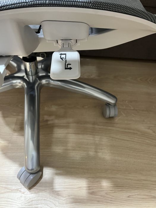 Кресло офисное Hbada