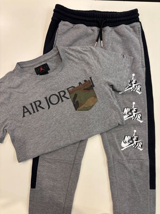 Екип тениска и долнище Nike Jordan