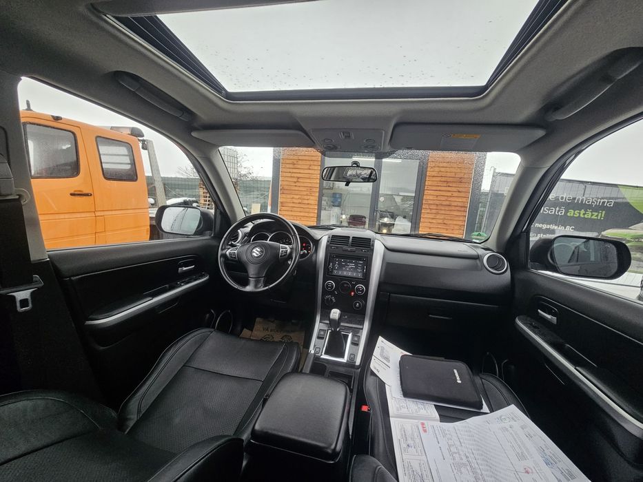 Suzuki grand vitara,1.9Diesel,4x4,Navi,Trapa,Xenon, Piele,Posibil Rate