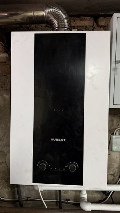 Продам газовое отопление Hubert