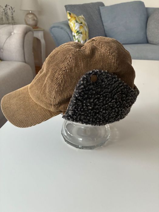 Мъжка шапка от Zara