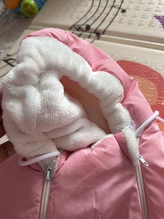 Продам демисезонный комбинезон , одевали несколько раз