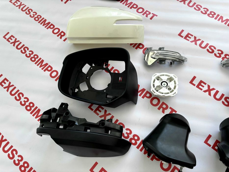 Зеркало Toyota Land Cruiser 300