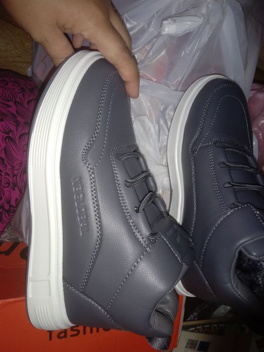 Зимний кроссовка