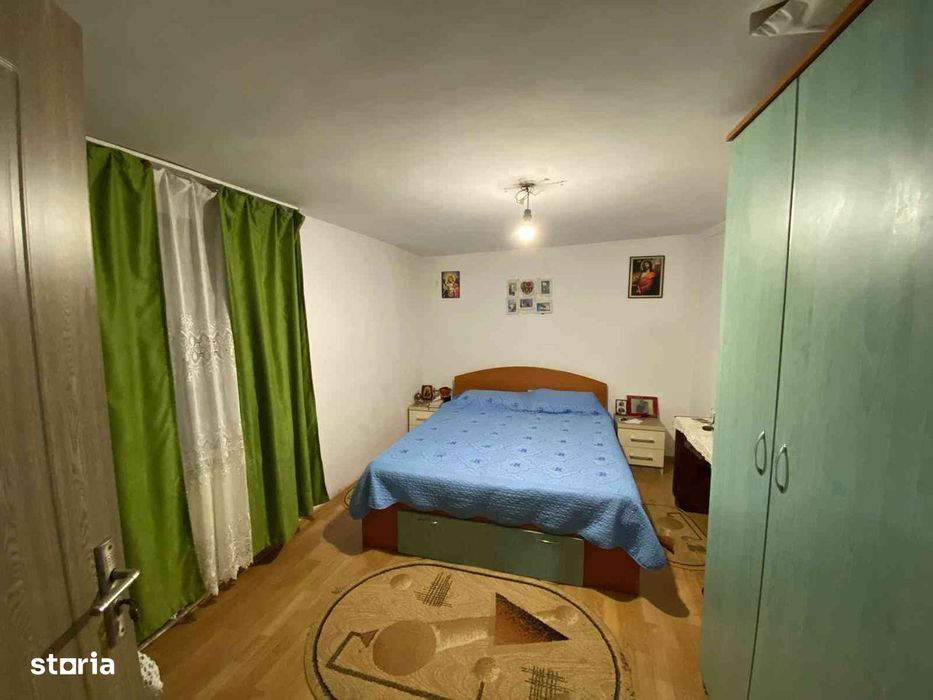 Casa cu teren 240mp + extindere începută sector 5