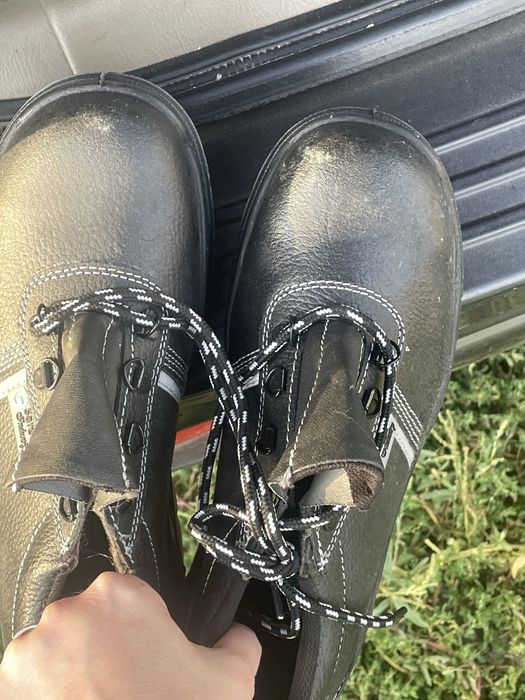 Ботинки рабочие новые 41 размер