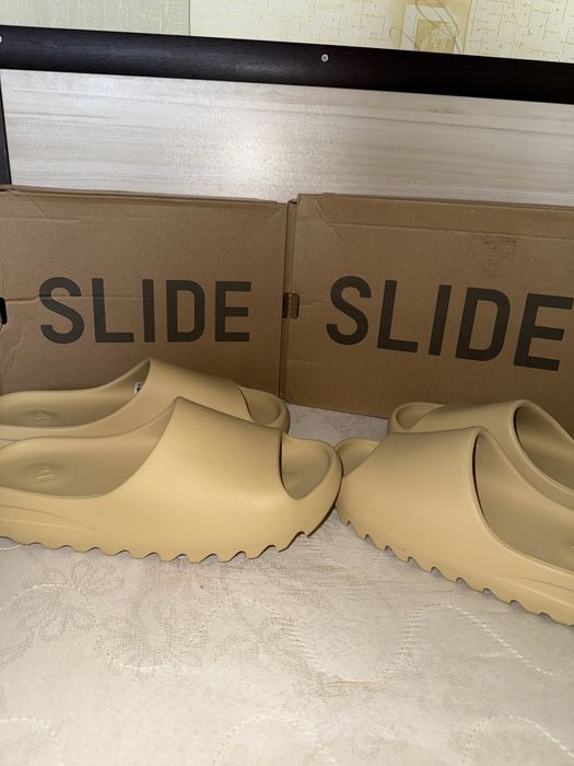 Yeezy slides размери 43 и 48