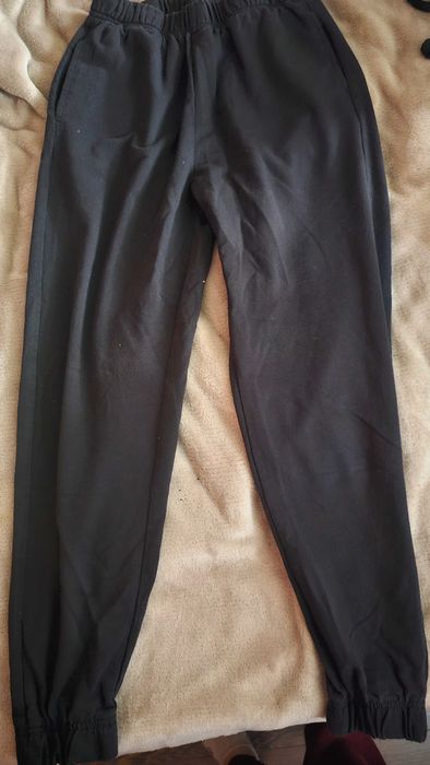 Спортни долнища различни видове и размери