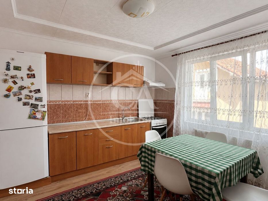 Casa P+M cu 4 camere de inchiriat în zona Gheoghe Doja, Oradea
