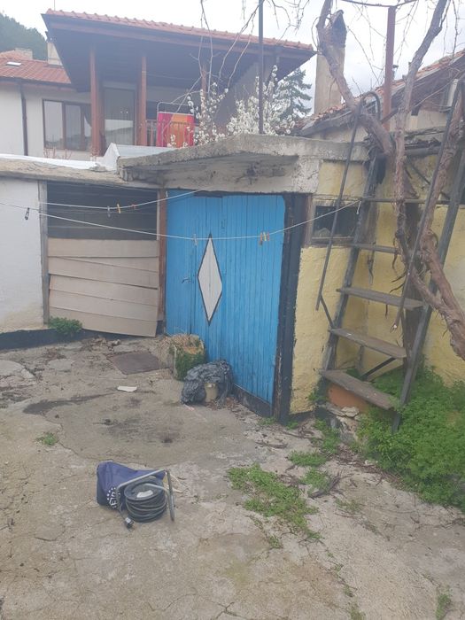 Продавам къща в гр.Сливен