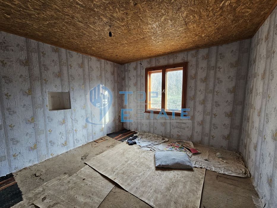 Продава се Къща в с. Козловец, Област Велико Търново - 120 кв.м за 92 €/кв.м - Снимка #3