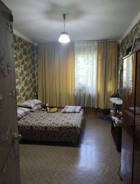 Продаётся квартира 2/2/4