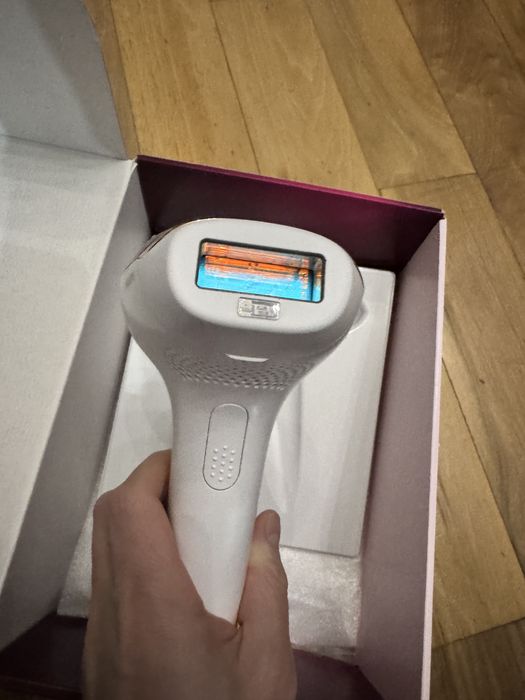 Фотоепилатор Philips Lumea SC1997