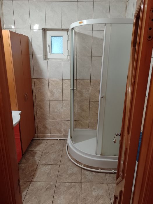 Proprietar,inchiriez apartament cu 2 camere