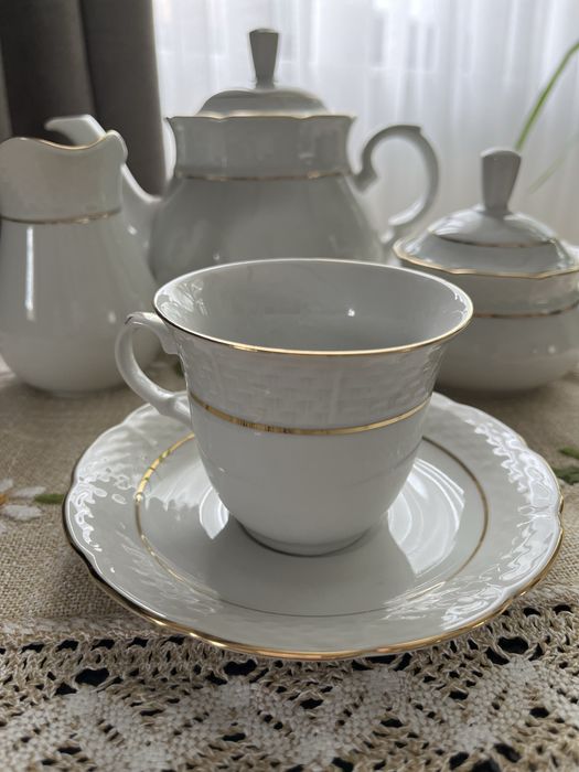 Vand serviciu de ceai din portelan