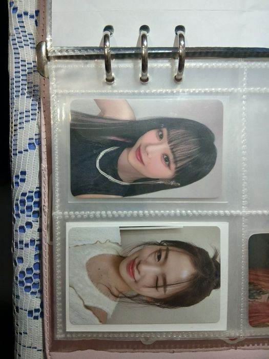 kpop photocards aespa and others.