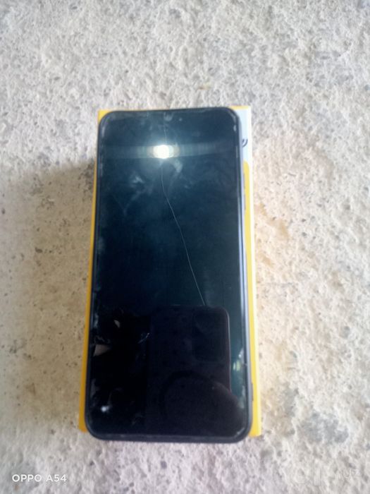 Realmi C53 rangi oq xotirasi 128