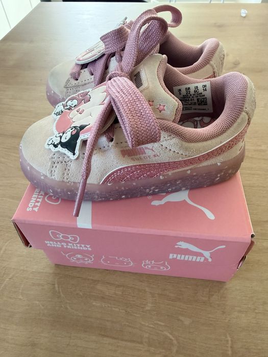 Vând pantofi sport Puma fetite