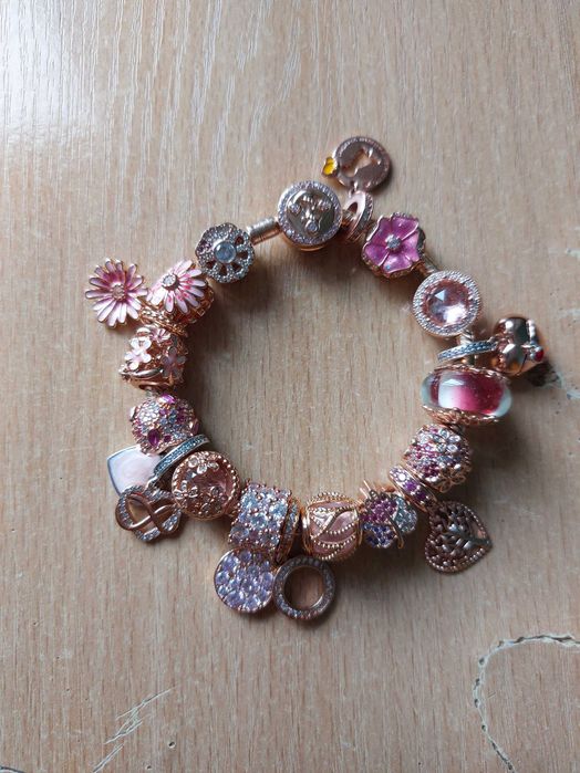 Pandora Rose Gold талисмани