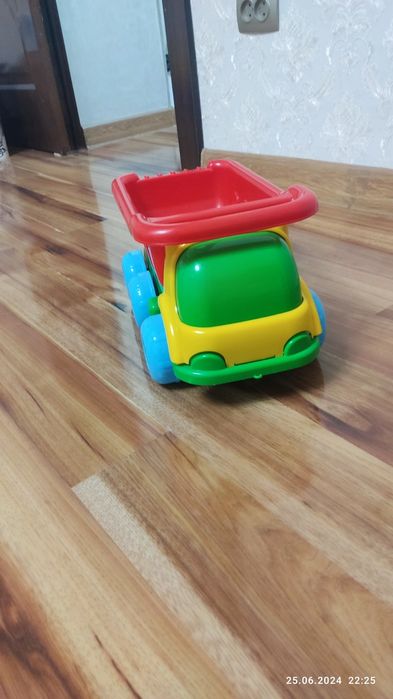 Две детские машины за 4500