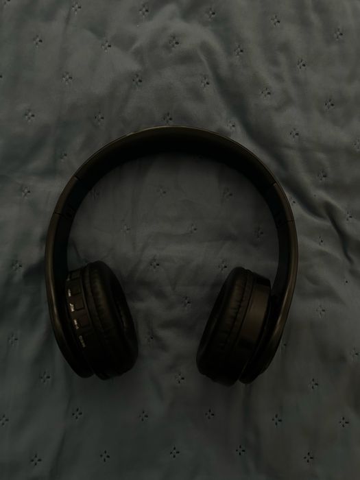 Casti cu conectare Bluetooth