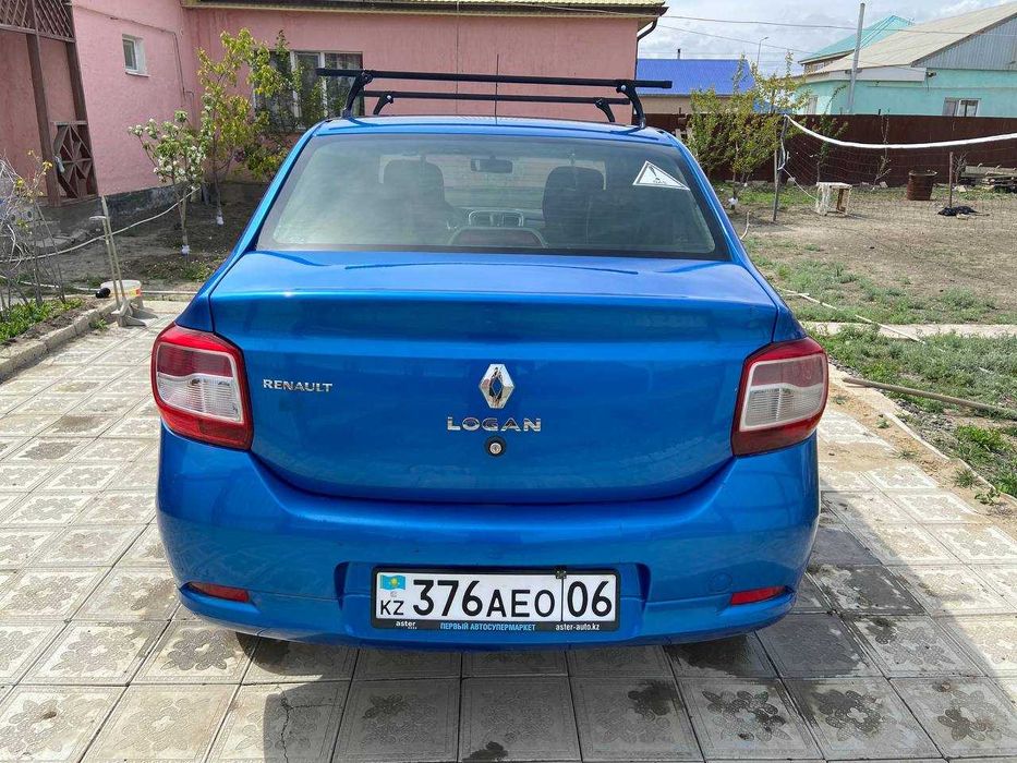 Renault Logan 2015 г