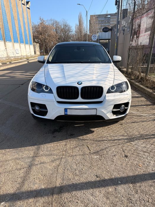 BMW X6 306cp.