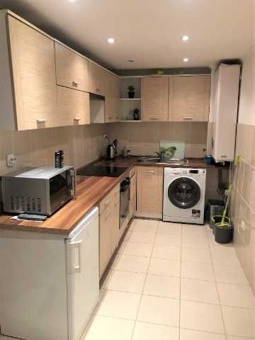 Дава се под наем Тристаен апартамент в София, Център - 80 кв.м за 510 € - Снимка #2