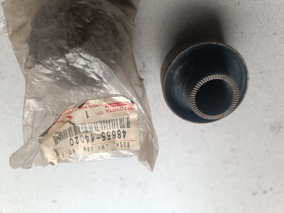 Сайлентблоки Toyota Rav4