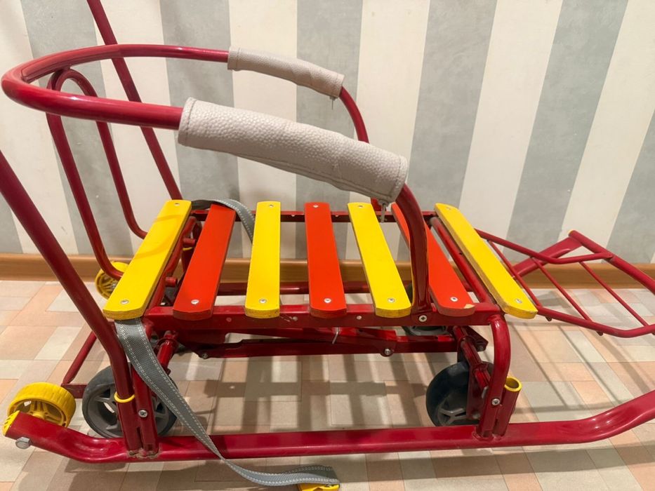 Продам санки