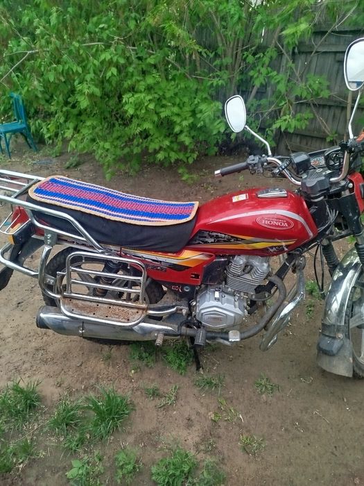 Продам мотоцикл 150 кубовый