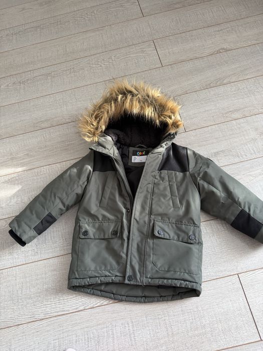 Детская куртка в отличком состоянии.
