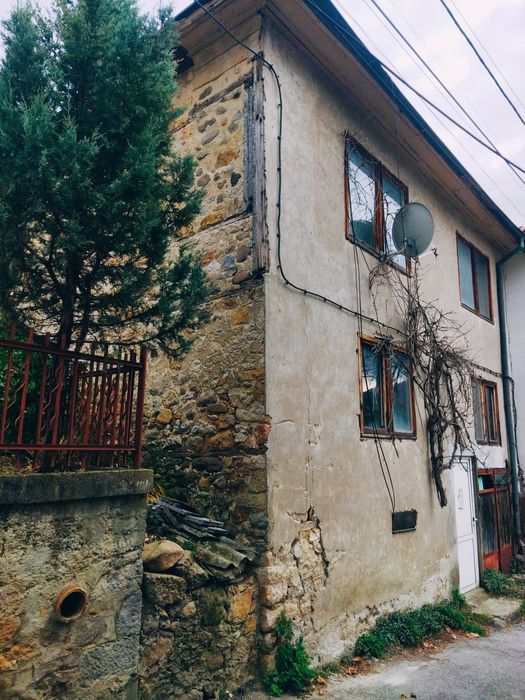 Продава се Къща в Смолян, Горно Райково - 200 кв.м за 260 €/кв.м - Снимка #1