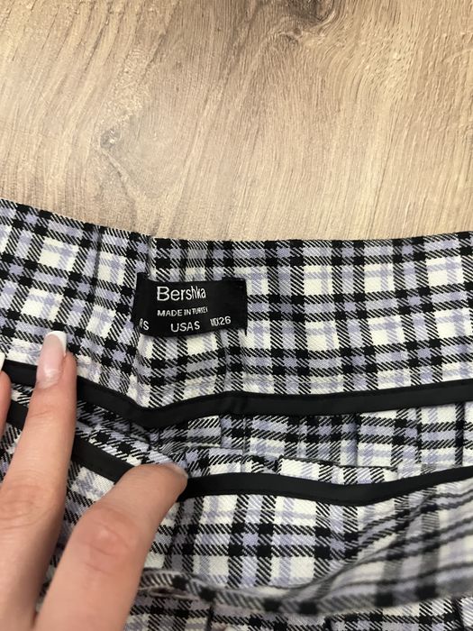 Карирана пола bershka