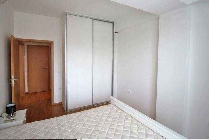 Дава се под наем Двустаен апартамент в Бургас, Славейков - 53 кв.м за 209.1 € - Снимка #1