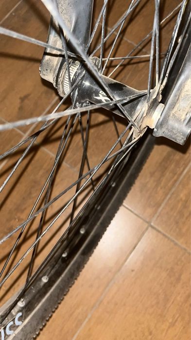 Dirt jumper facut pe piese