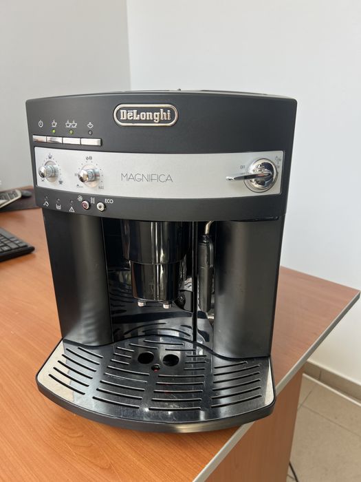 Espressor Delonghi magnifica
