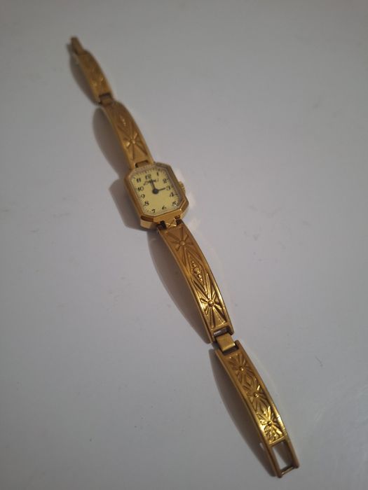 Часы ссср женские позолоченные.